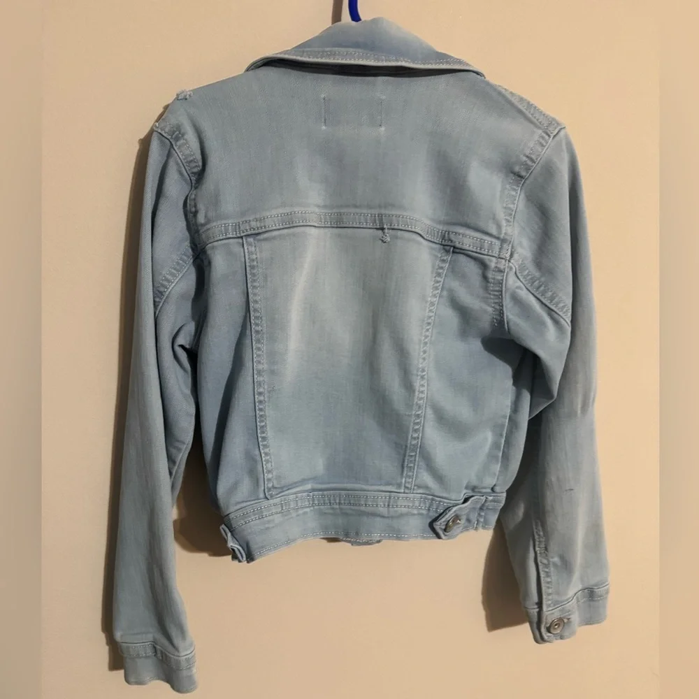 Children’s Place Stretchy Light Wash Girls Size Sm 5/6 Distressed Denim Jacket